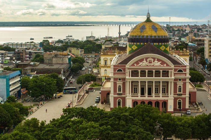 Um dos pontos turísticos de Manaus, o Teatro Amazonas (Crédito: arquivo DT)