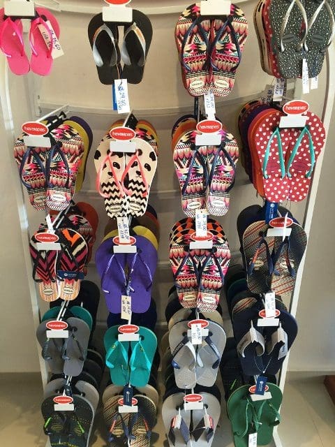 havaianas uptown mall