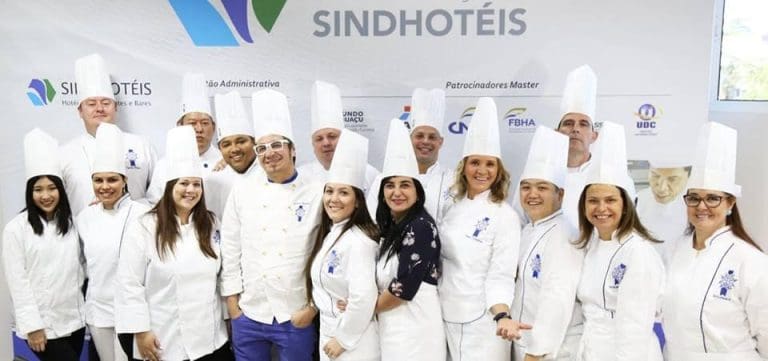 Foz do Iguaçu forma aÂ primeira turma da Le Cordon Bleu