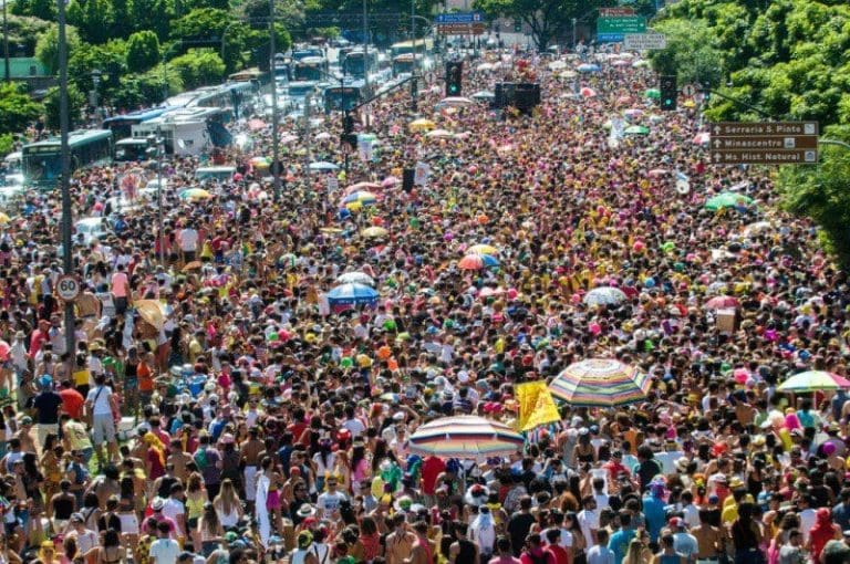 Carnaval de Belo Horizonte recebe três milhões de foliões