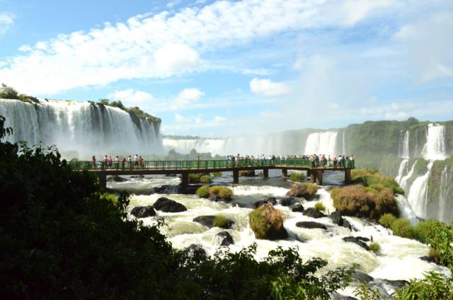 Bancorbrás destaca potencialidade de Foz do Iguaçu (PR)