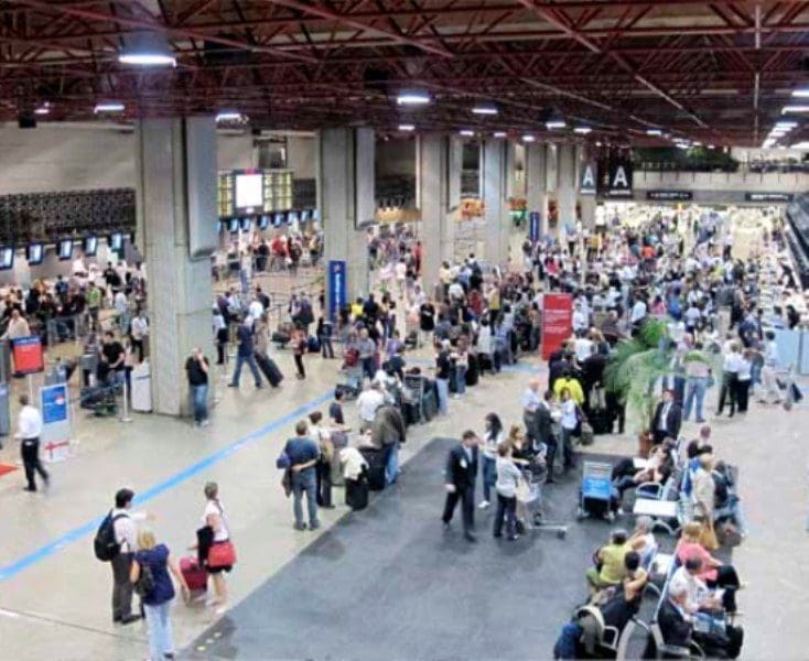 Aeroporto de Guarulhos terá movimentação de quase 1,5 milhão de pessoas no Carnaval