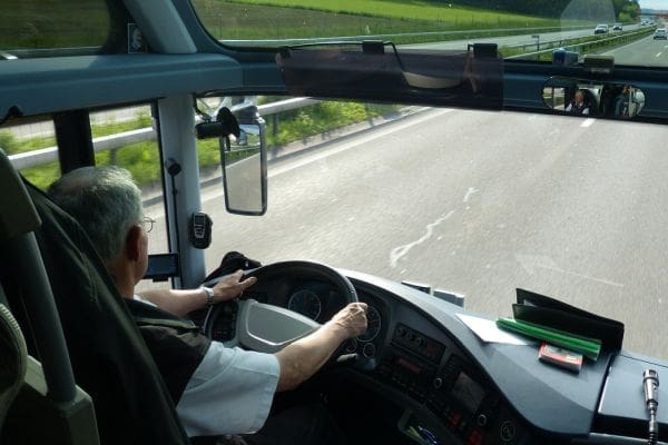 Greve dos caminhoneiros impacta operação de mais de 50 empresas de ônibus; leia os comunicados