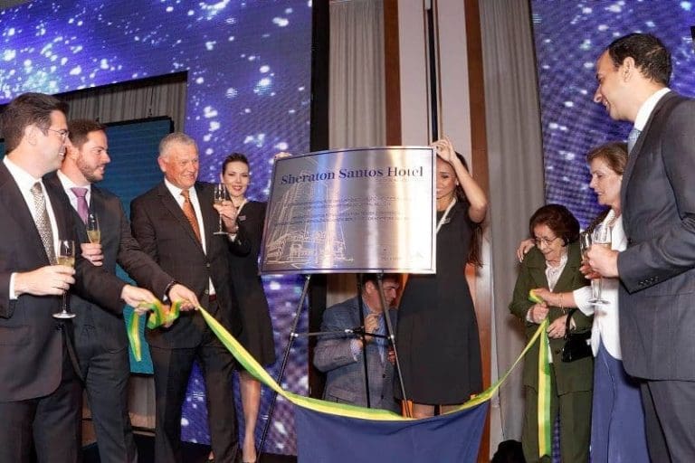 Sheraton Santos Hotel é inaugurado com glamour e citação de Raul Seixas