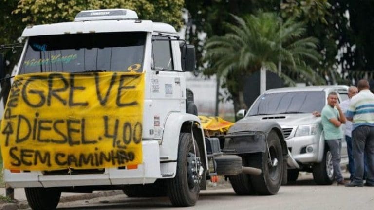 Para evitar greve dos caminhoneiros governo anuncia crédito de 500 mi