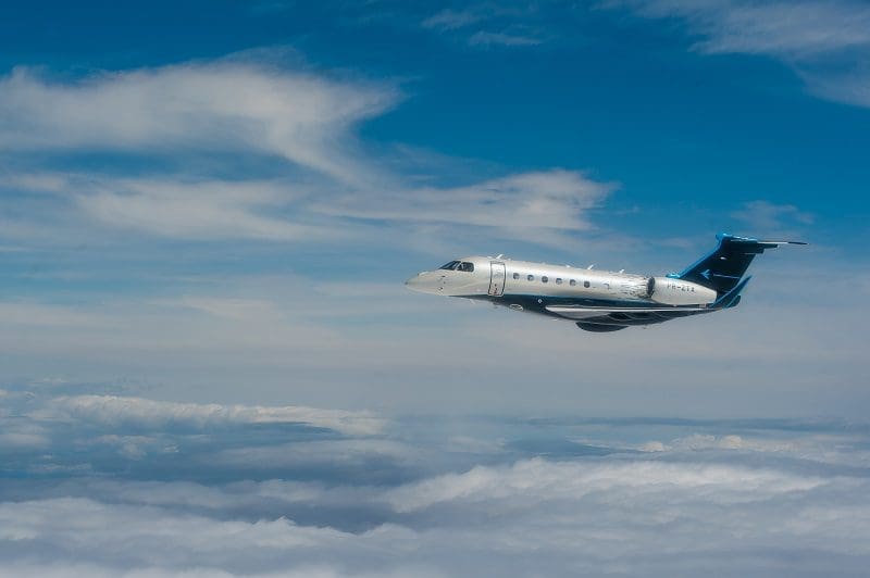 Jato executivo Praetor 600 da Embraer realiza sua primeira travessia transatlântica, abastecido por biocombustível