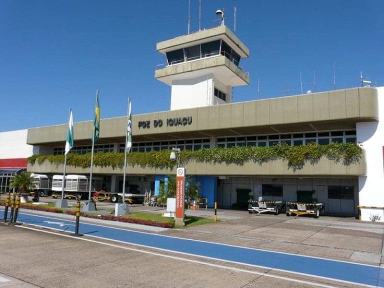 Pista do aeroporto de Foz do Iguaçu será ampliada