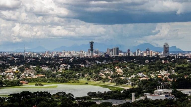 Curitiba está entre os oito destinos mais procurados pelos brasileiros no Carnaval