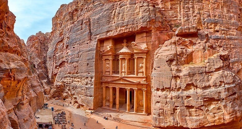 Petra, destino que é atrativo da Jordânia