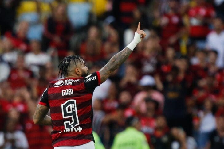 Flamengo entra em campo com a marca Assist Card