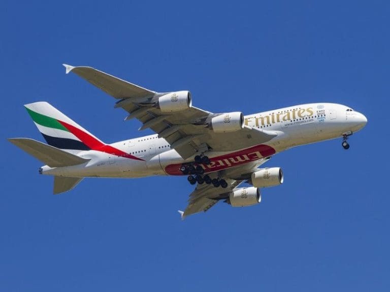 Emirates celebra 15 anos de operações no Brasil