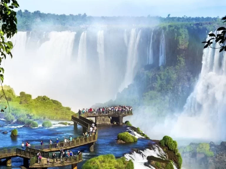 Feriados estratégicos garantem 2023 farto para o turismo de Foz do Iguaçu, diz prefeito