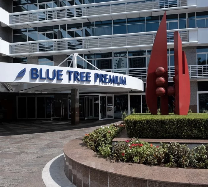 fachada-bt-0546 Fachada do Blue Tree Premium Verbo Divino. O hotel oferece serviços Pet Friendly