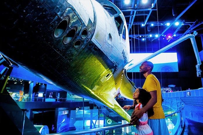 Parque da NASA celebra 10 anos do ônibus espacial Atlantis