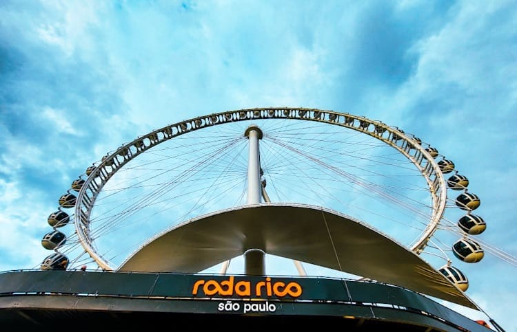 Roda-gigante e big tower começam a funcionar neste sábado em Maringá