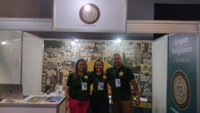 Confira mais fotos da 25ª Feira de Turismo da AVIRRP: Equipe Cenáculo Turismo