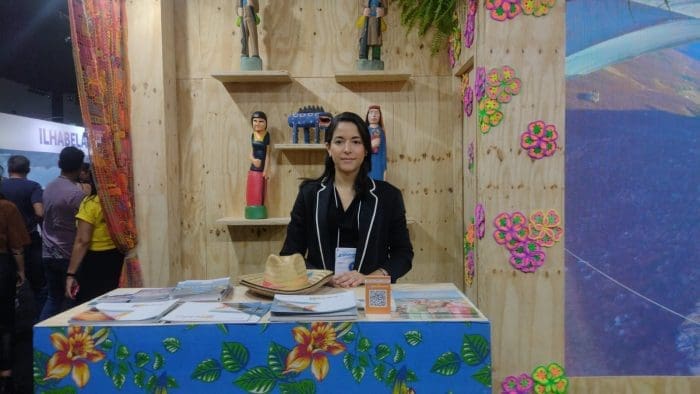 Mais fotos da 25ª Feira de Turismo AVIRPP: Thais Facundo, da Secretaria de Turismo do Ceará