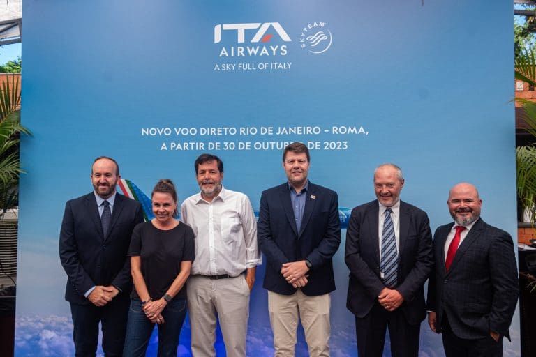 Autoridades se reúnem no lançamento da rota Rio-Roma do ITA Airways no Maguje (Crédito Fabrício Gomes)