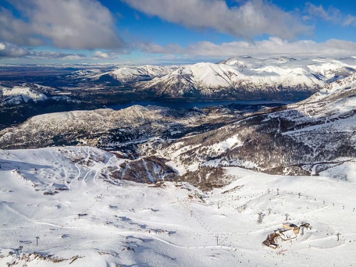 Bariloche terá setembro recorde: vista de uma montanha em Bariloche