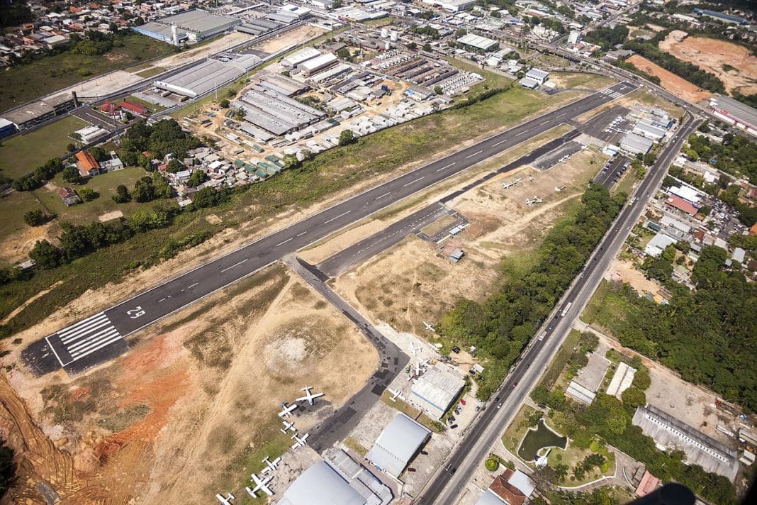 Aeroporto de Flores, em Manaus (Foto: Jose Zamith, Portal da Copa)