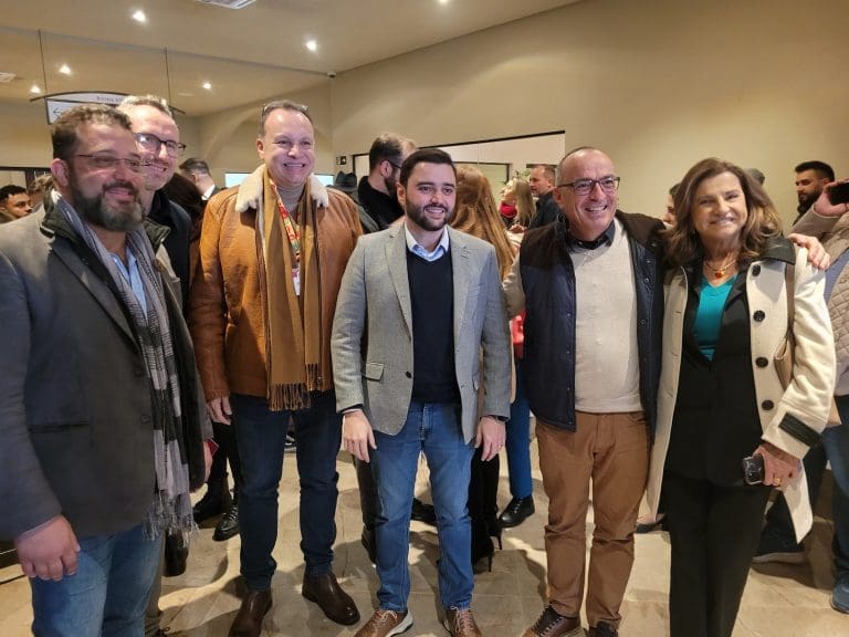 Turismo em Gramado e região: reunião trouxe respostas sobre a retomada - Secretário de Turismo de São Francisco de Paula, Rafael Castello Costa; Contur Hortênsias, Daniel Hillebrand; secretário estadual de Turismo, Luiz Fernando Rodrigues, vice-governador Gabriel Souza; prefeito de São Francisco de Paula, Marcos Aguzzolli e Marta Rossi, CEO Festuris e Connectiona Experience