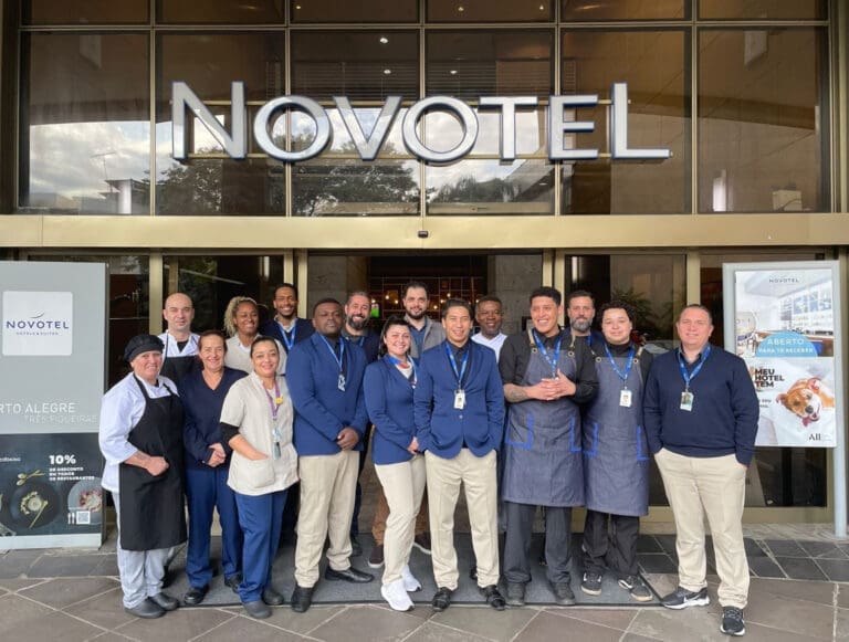 Equipe do Novotel Porto Alegre Três Figueiras (Foto: Divulgação - Accor)