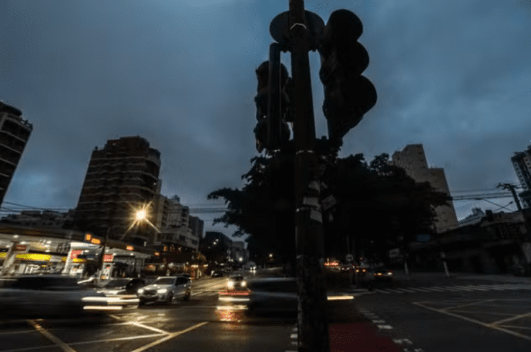 Avenida Henrique Schaumann com a Rua Teodoro Sampaio (Foto: Werther Santana / Estadão Conteúdo)