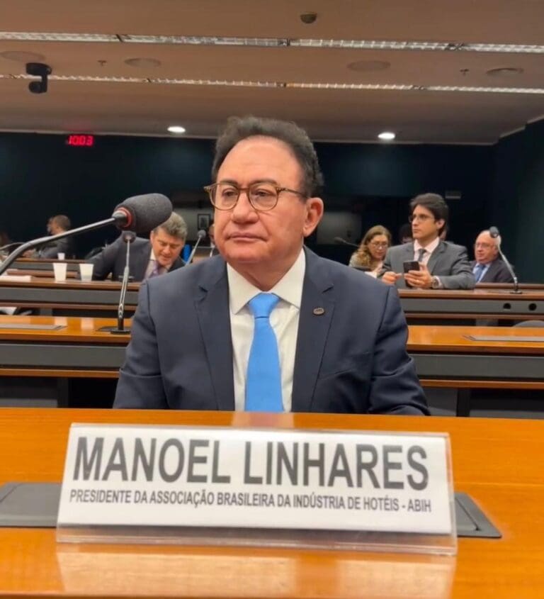 Manoel Linhares, presidente da Associação Brasileira da Indústria de Hotéis – ABIH Nacional - Foto: site ABIH Nacional - professores