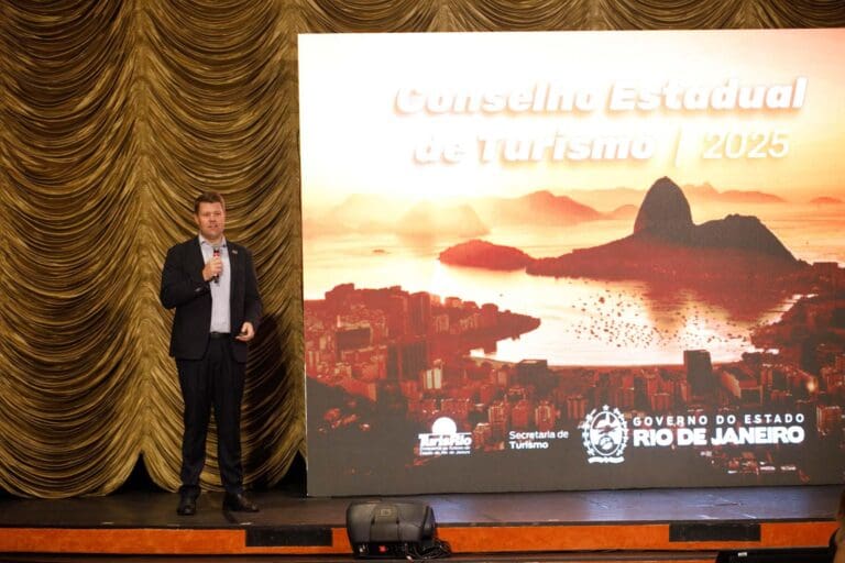 O secretário de Turismo do RJ Gustavo Tutuca lançou o Guia Digital Experiência Rio - Crédito: João Miguel Junior / divulgação Setur-RJ