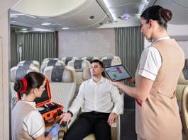 Emirates investe USD 2.4 milhões para desenvolver estação de telemedicina pioneira para clientes a bordo - Foto: divulgação Emirates