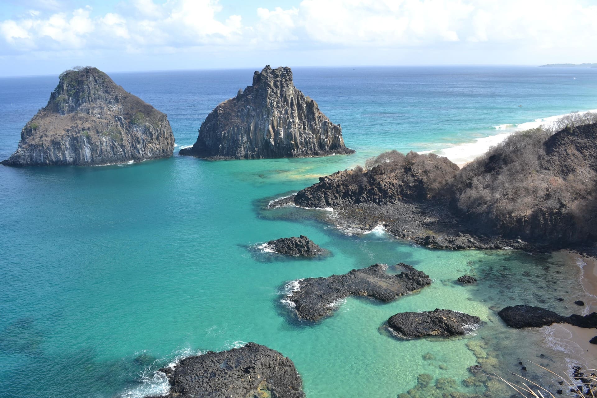 Empetur e Latam promovem primeiro voo direto de São Paulo para Fernando de Noronha - Foto: Pixabay - Golfinho Rotador
