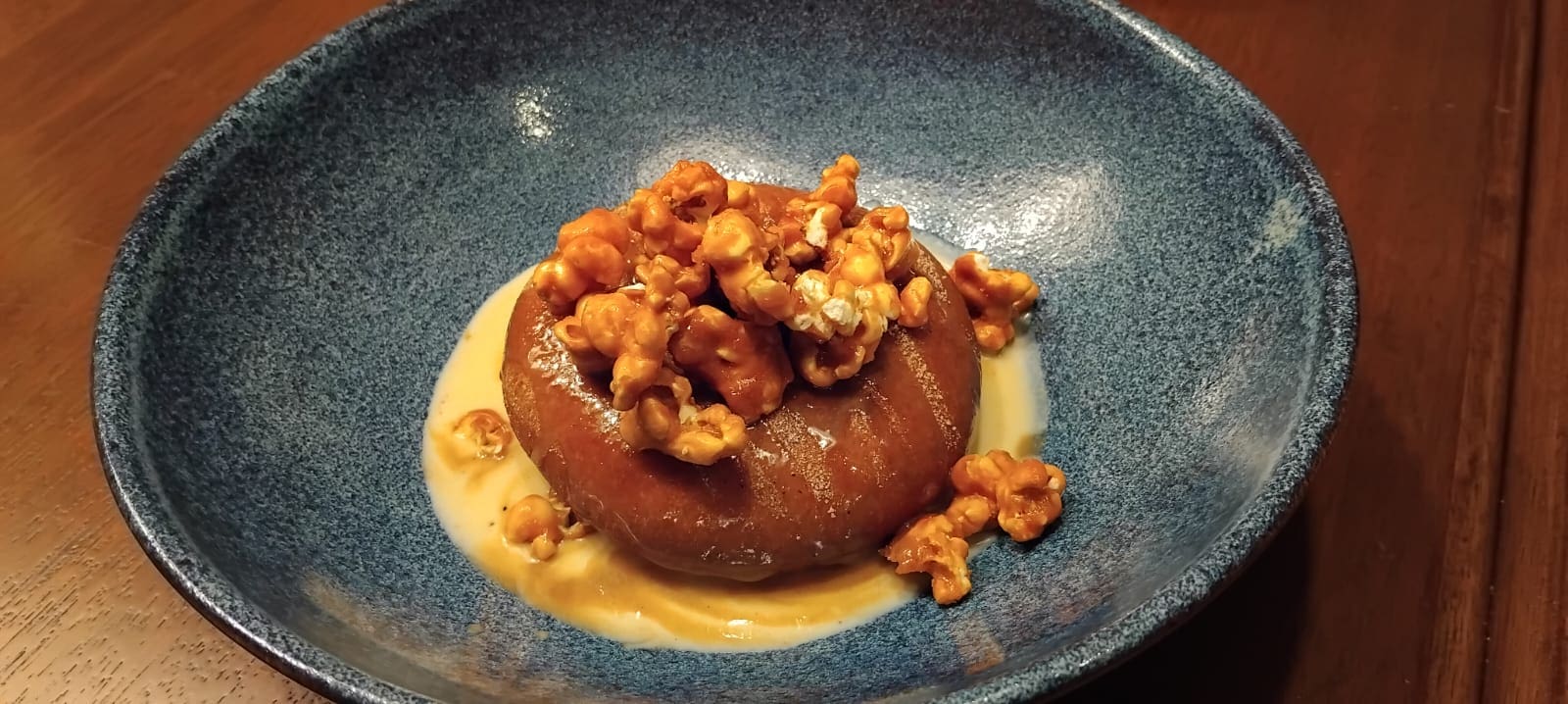 LA REDONDA - Donuts de churros, doce de leite e calda de baunilha brasileira