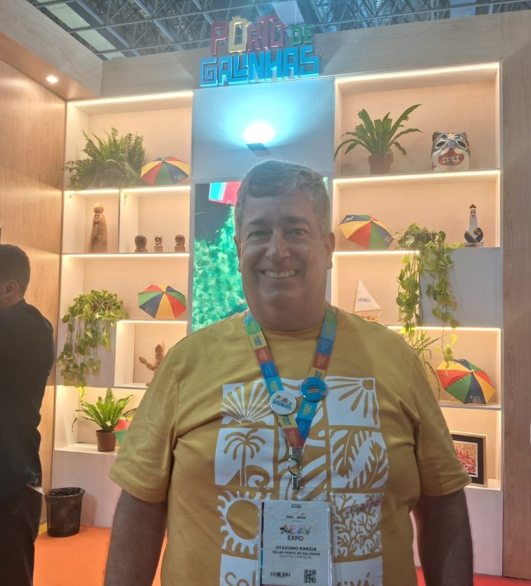 Otaviano Maroja, diretor comercial do Solar Porto de Galinhas, durante entrevista ao Diário do Turismo na ABAV Expo 2025 – Foto: Cecilia Fazinni