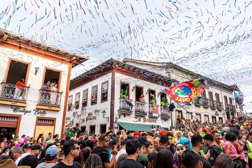 Carnaval de Diamantina 2026 movimenta o Centro Histórico e deve atrair cerca de 40 mil foliões por dia na cidade mineira - Crédito: divulgação
