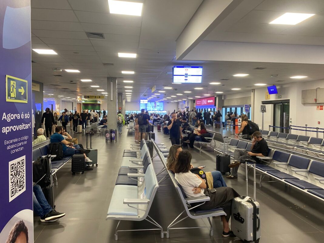 Sala de embarque do Aeroporto de Londrina - Crédito: Cecília França/Divulgação Motiva