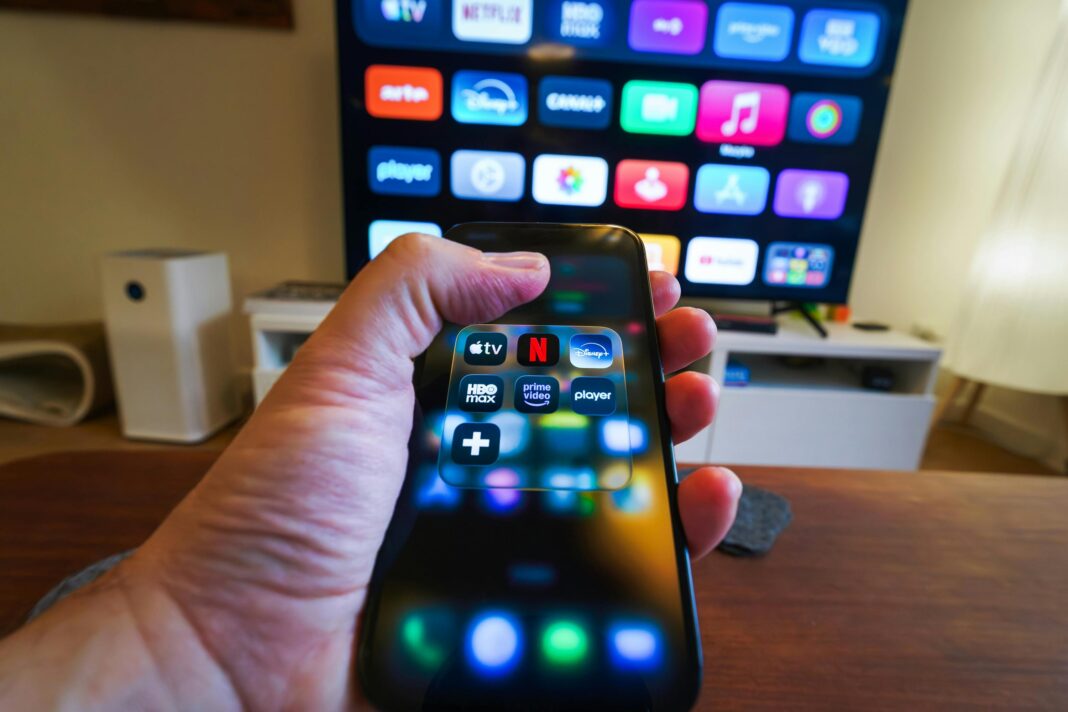 A Air France amplia o entretenimento a bordo com a chegada da Apple TV aos voos de longa distância, oferecendo séries, documentários e conteúdos originais aos passageiros - Fonte: Pexels