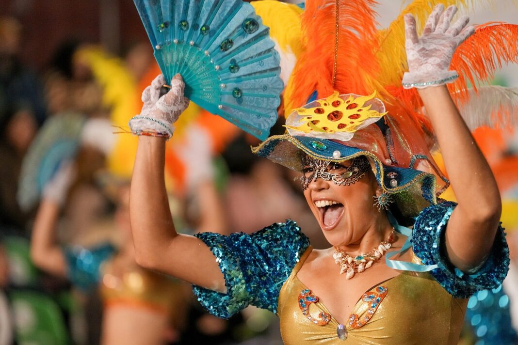 Carnaval 2026 deve levar mais de 65 milhões de foliões às ruas do Brasil, movimentando o turismo e a economia em todas as regiões do país - Crédito: Pixabay