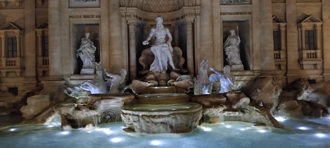 Fonte di Trevi durante a noite - Crédito: Denis Rugeri - Serra Negra