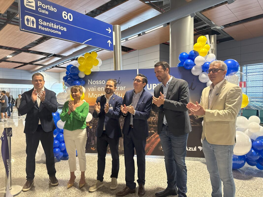 César Grandolfo (Azul), Bárbara Botega (Secult) Bruno Casimiro (Belotur), Luís Darío (Consulado), Rodrigo Tavares (Invest Minas) e Fabiano Reis (BH Airport) - Crédito: Divulgação BH Airport