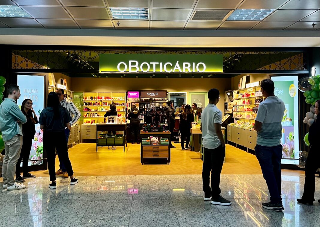 Unidade do O Boticário no Aeroporto Internacional Afonso Pena - Crédito: Rodrigo Zanotto / Divulgação Motiva
