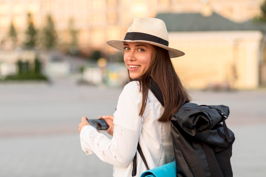 Turismo Internacional - Gastos de turistas estrangeiros no Brasil crescem 9,2% e atingem R$ 20,2 bilhões em 2026 - Crédito: Freepik - Magnific