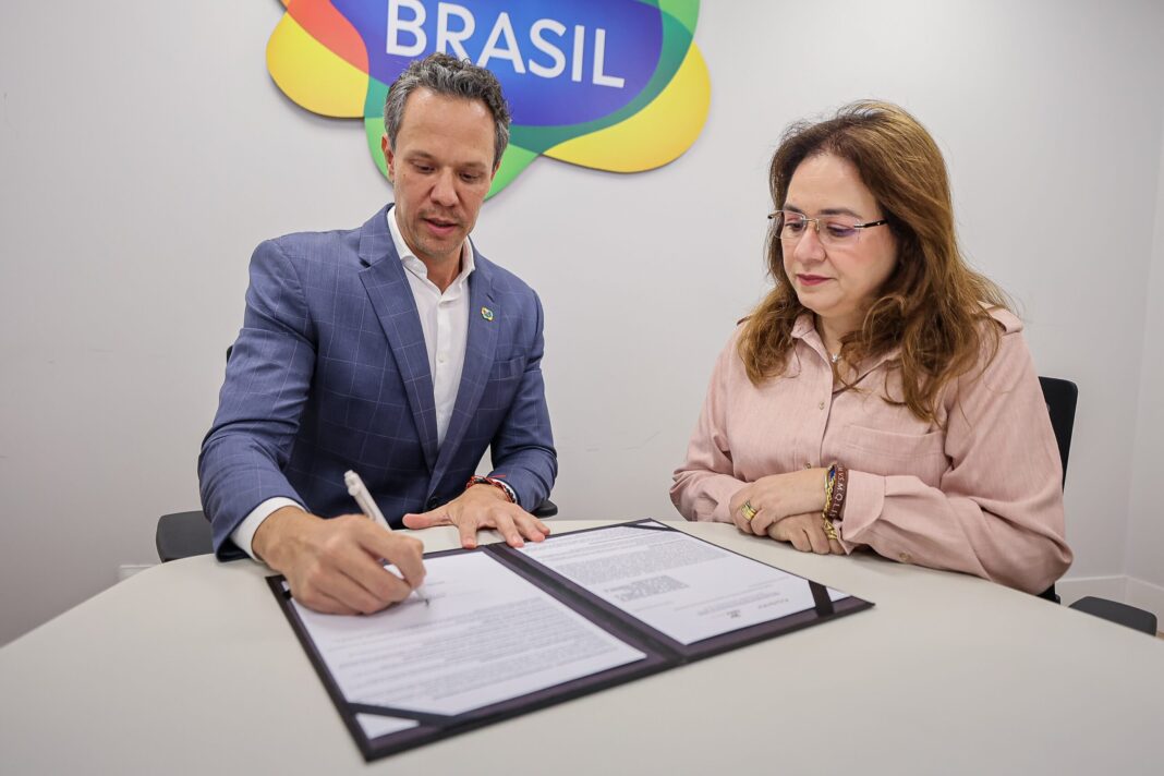 Parceria tem duração de 24 meses e foca na comercialização de produtos turísticos alinhados a práticas responsáveis e sustentáveis. - Crédito: Renato Vaz/Embratur