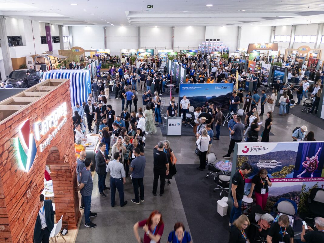 O público qualificado é o grande motor de negócios da Expo Turismo Paraná 2026 - Créditos: Gustavo Marchesine/ Luis Batista Fotografia