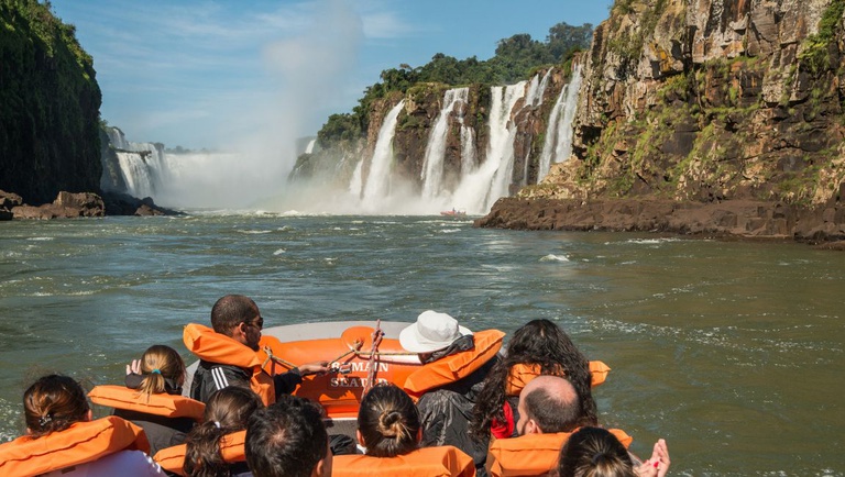 Passeio do Macuco, no Parque do Iguaçu, terá serviços aprimorados com apoio do Ministério do Turismo. Crédito: Zig Koch/MTur Destinos Passeio do Macuco, no Parque do Iguaçu, terá serviços aprimorados com apoio do Ministério do Turismo. Crédito: Zig Koch/MTur Destinos
