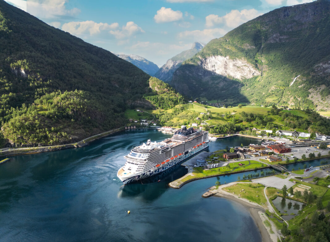MSC Euribia no Porto de Flåm, Noruega - Crédito: divulgação MSC Euribia no Porto de Flåm, Noruega - Crédito: divulgação