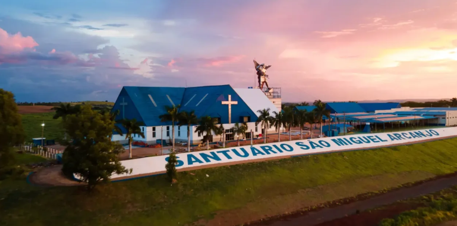 Turismo de fé movimenta bilhões no Brasil e impulsiona novos destinos como São Miguel Arcanjo - Crédito: Morro dos Anjos Resort - Divulgação