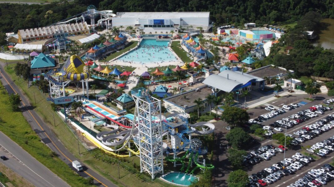 Wet'n Wild abre cerca de 80 vagas de emprego para diferentes áreas operacionais e de atendimento - Crédito: divulgação Agência Amigo Wet'n Wild abre cerca de 80 vagas de emprego para diferentes áreas operacionais e de atendimento - Crédito: divulgação Agência Amigo
