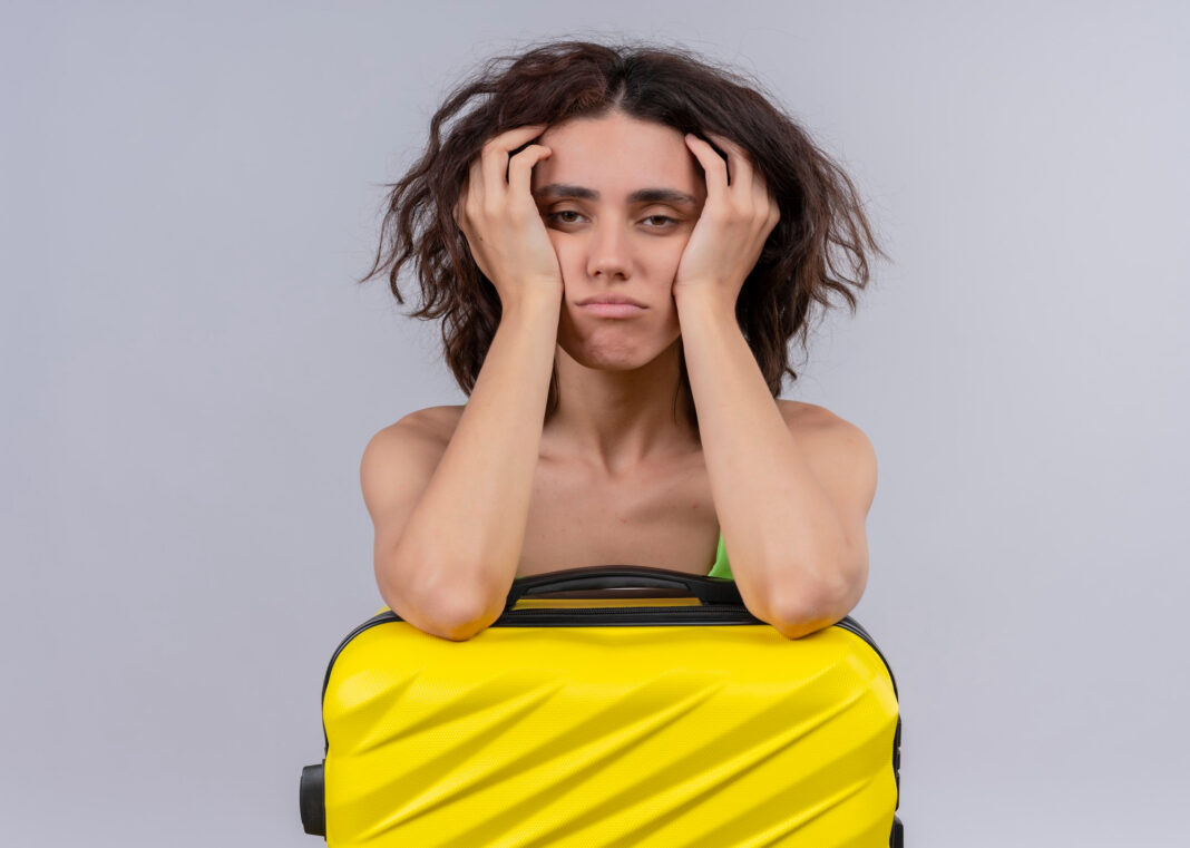 Hiperconectividade impede descanso de 35% dos viajantes durante as férias - Crédito: Magnific / Freepik