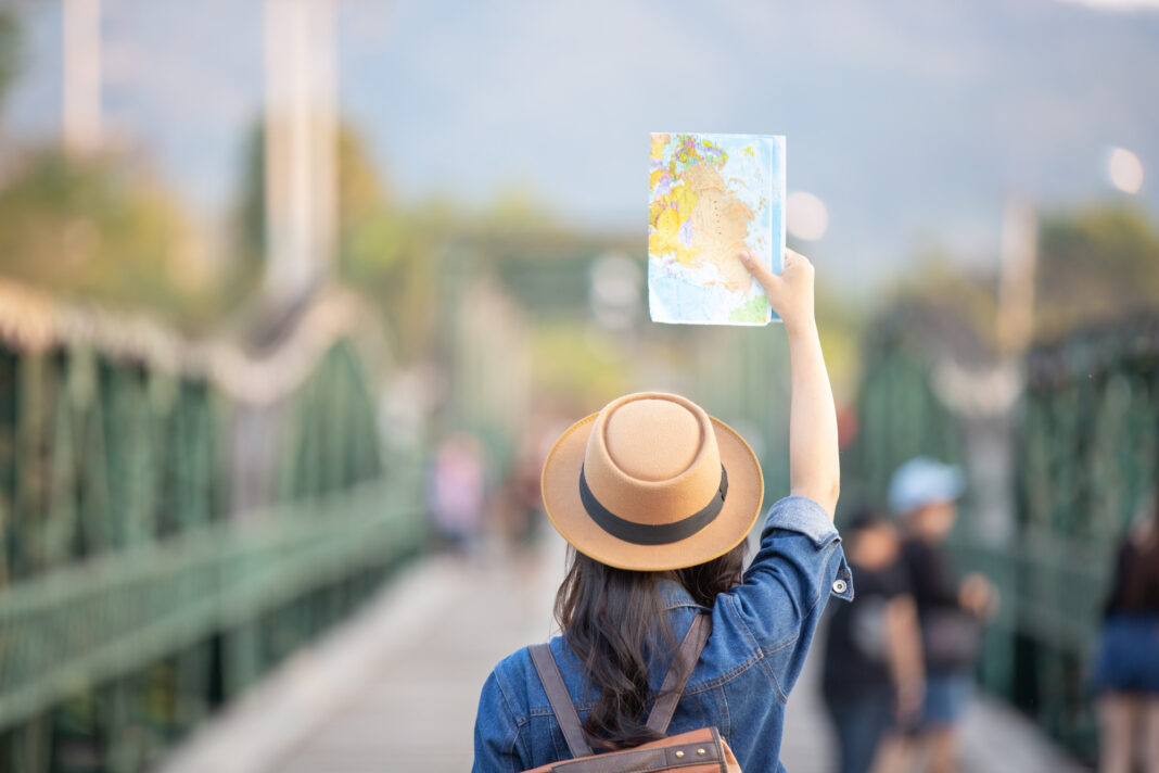 HPI 2026: estudo da Hoteis.com revela como reduzir gastos com hotéis em viagens - Crédito: Magnific / Freepik