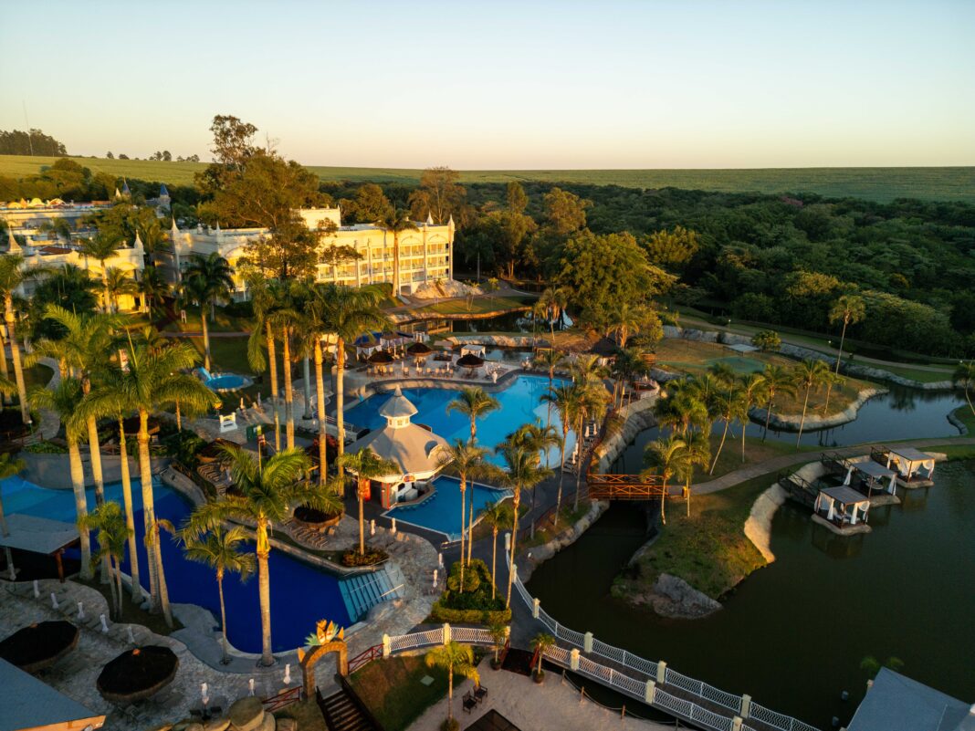 Localizado em Cesário Lange (SP), o Mavsa Resort reúne estrutura all inclusive premium, lazer ao ar livre e atrações para todas as idades. - Crédito: Divulgação/Mavsa Resort